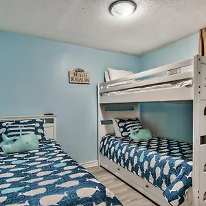 Apartment Pelican Resort-walkout Unit-on The, Destin